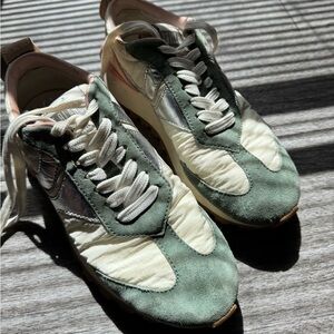 Voile Blanche Mint Green, White & Pink Sneakers